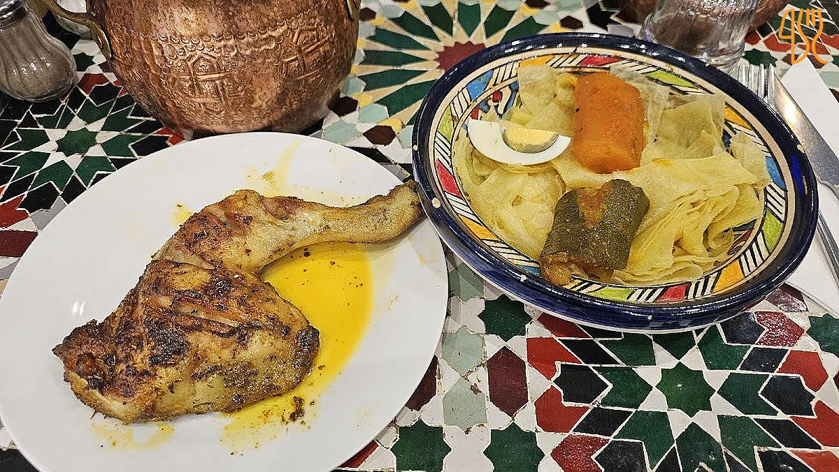 Plats traditionnels algériens servis à La Table de Yemma à Paris
